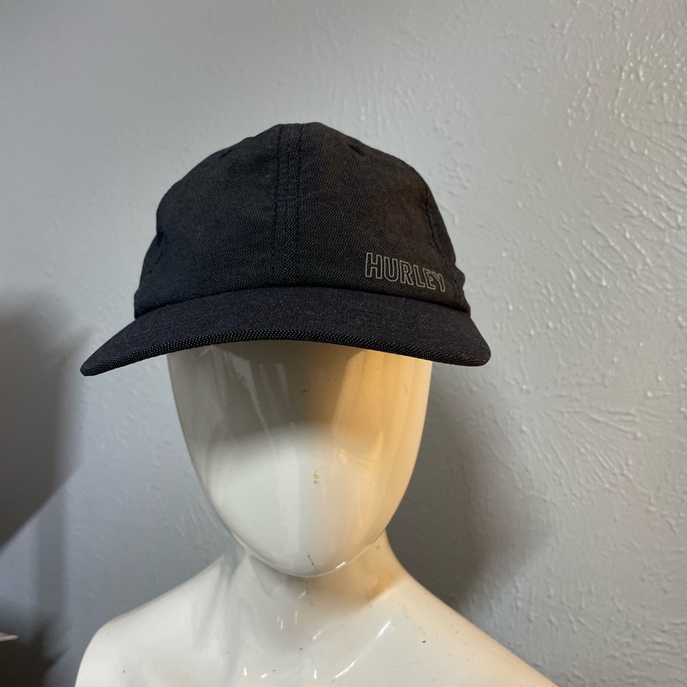 Hurley Cap - Picture 4 of 10